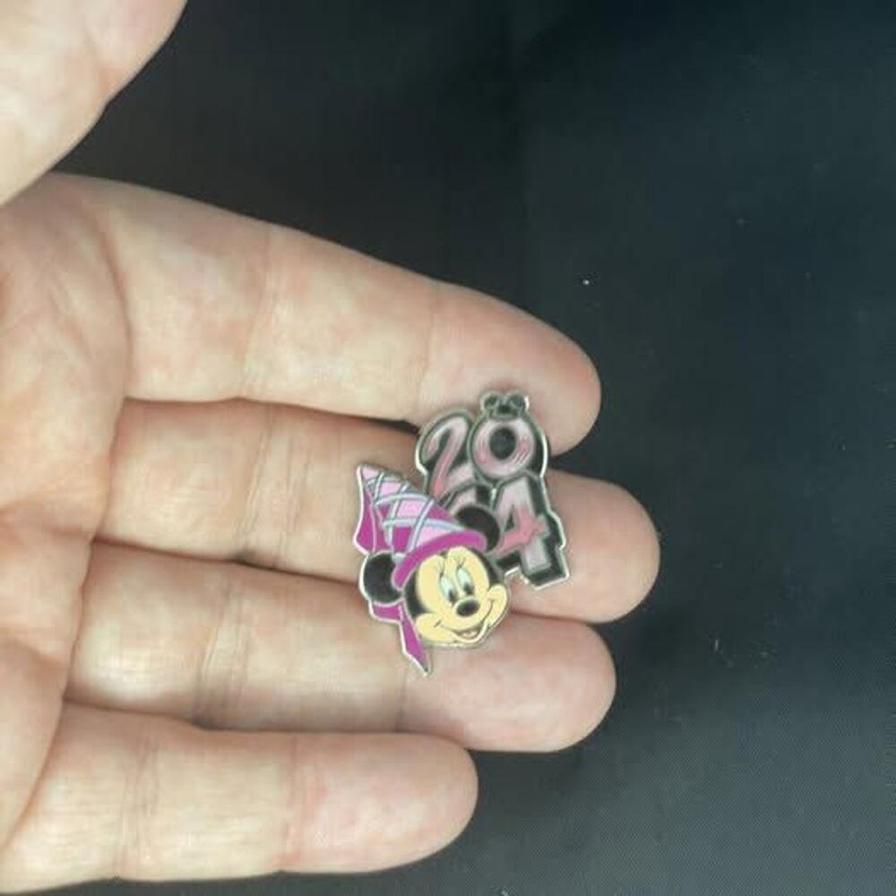 2014 Disney Collectors Trading Pin Year Minnie Mouse